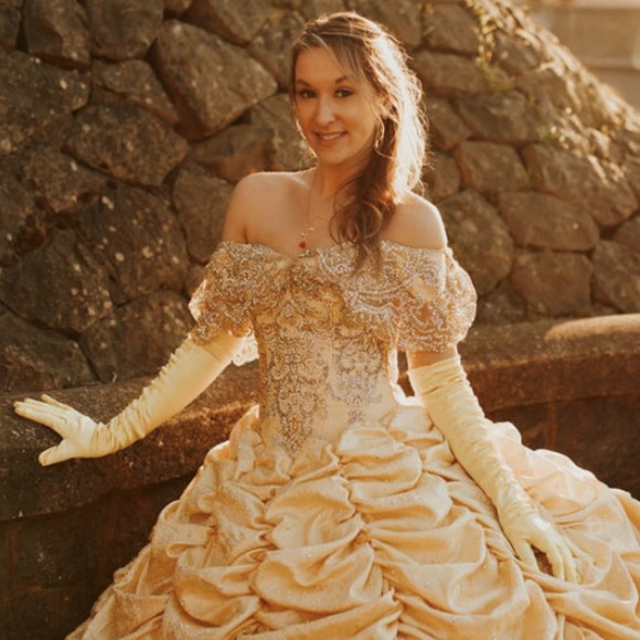 Meet your Posher, Lacy - Picture 1 of 2